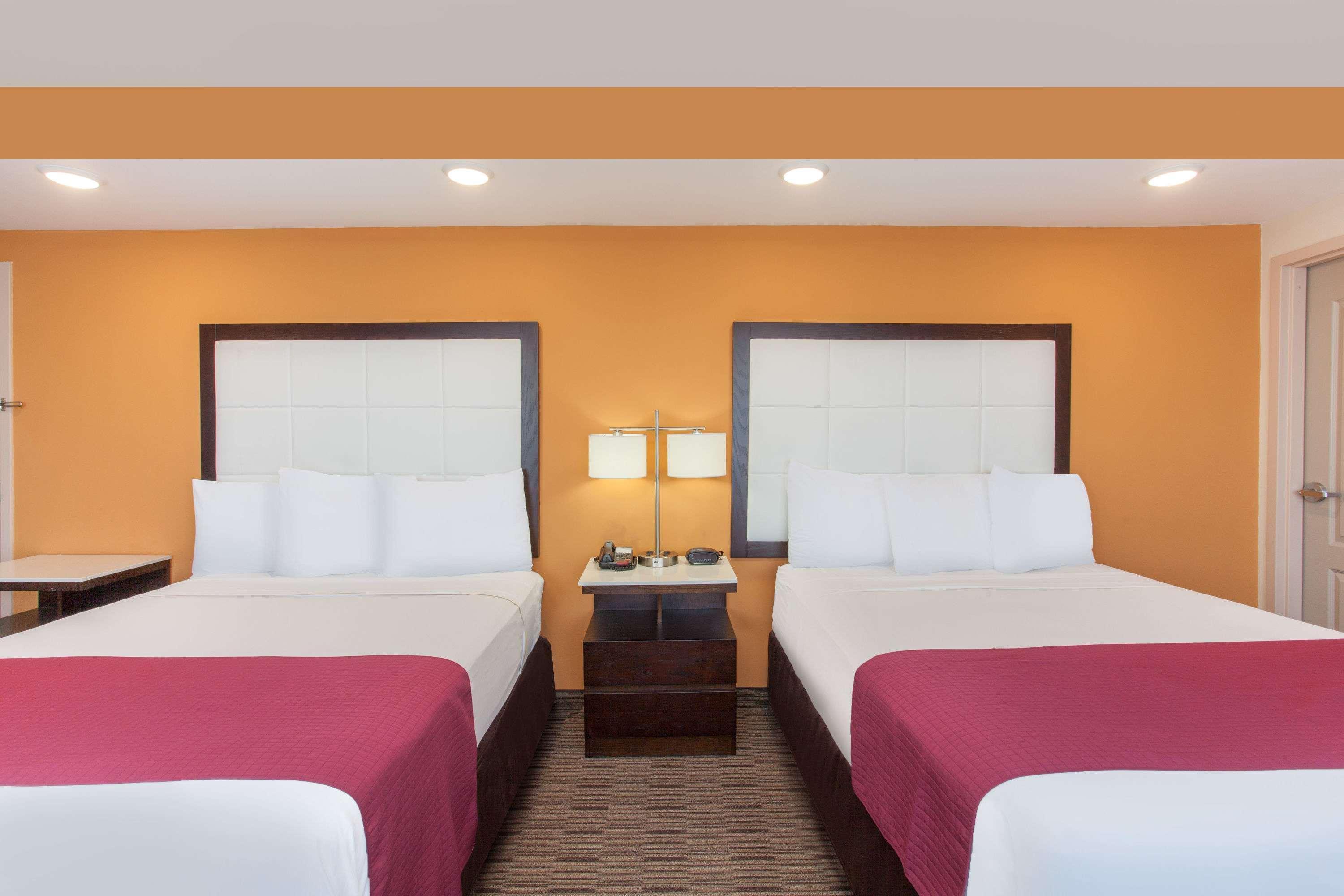 Ramada By Wyndham Culver City Los Angeles Exteriér fotografie